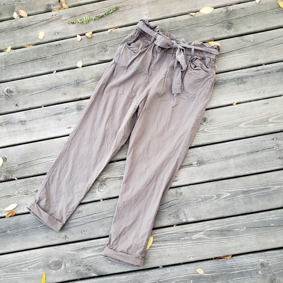 Thread & Supply | Paperbag Ankle Pants - Picture 3 of 8